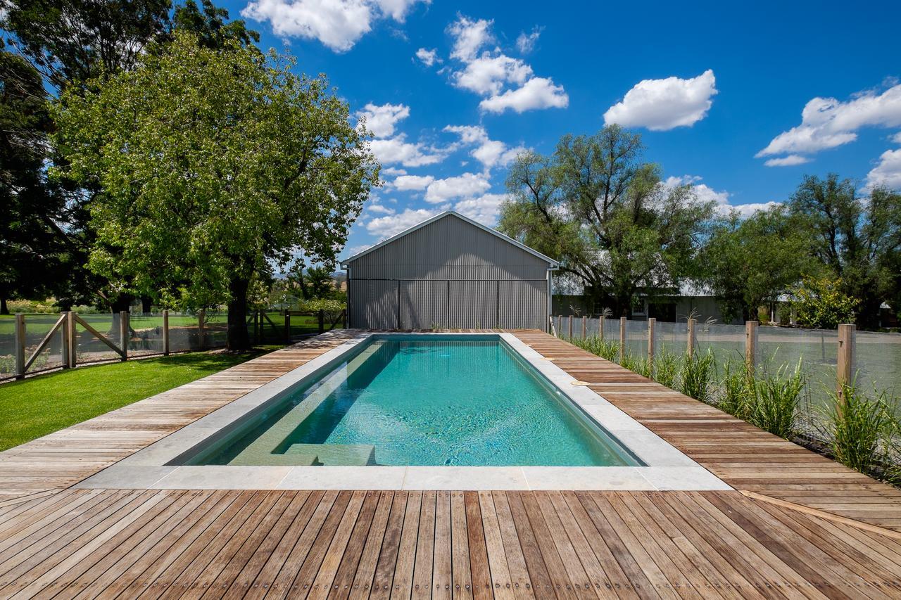 Goonoo Goonoo Station Hotel Tamworth Exterior foto Swimming pool in the Netherlands