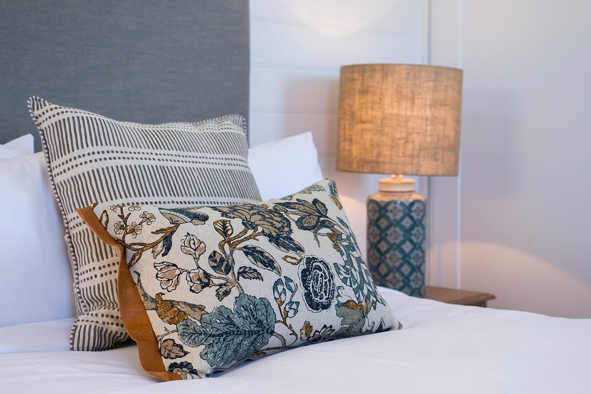 Goonoo Goonoo Station Hotel Tamworth Exterior foto A throw pillow